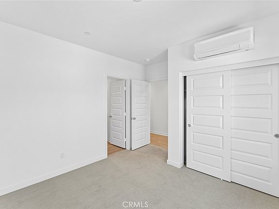 5th image of 108 Pickwick Lane Ct