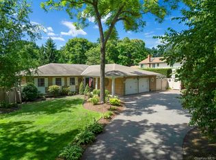 189 Lodge Avenue, Huntington Station, NY 11746