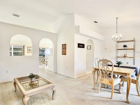 5th image of 3211 Scenic Woods Dr