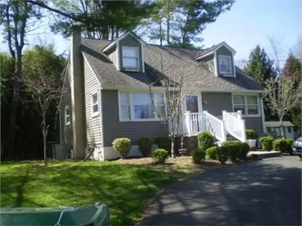 5 McCan Mill Rd, Pottersville, NJ 07830