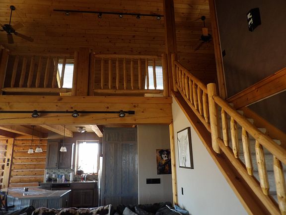 3rd image of 61 Rawhide Rd