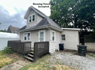 875 Columbia Ave, Akron, OH 44310