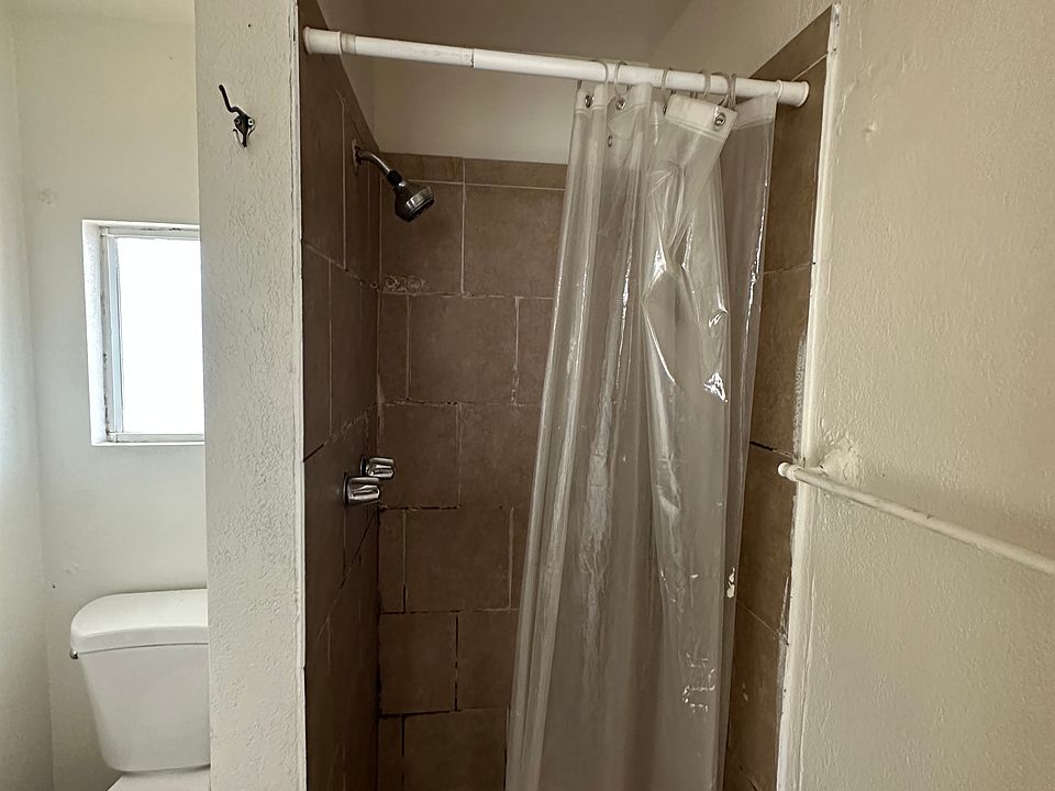 1st image of 5900 Cassedy Ln Unit E