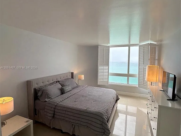 6365 Collins Ave #1703 — Photo 9