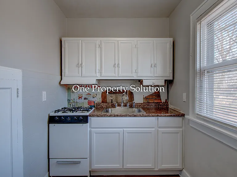 6831 Jackson Ave #3 — Photo 2