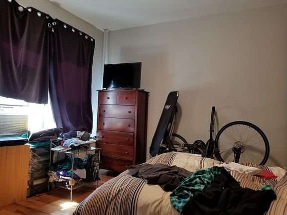 4th image of 906 Avenue S APT B2