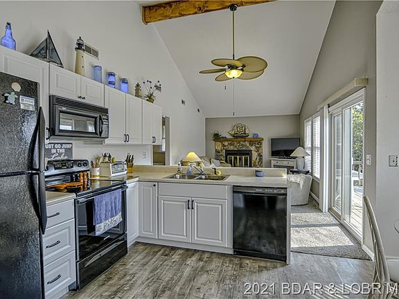 2nd image of 152 Osage Pl