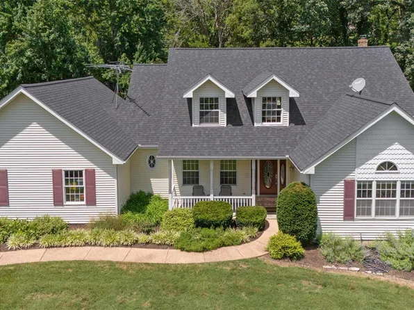 5 Spring Creek Ln, Washington, MO 63090