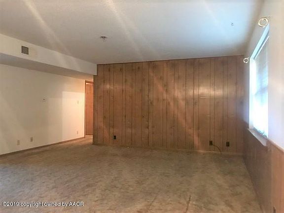 3rd image of 1509 Avenue K NW