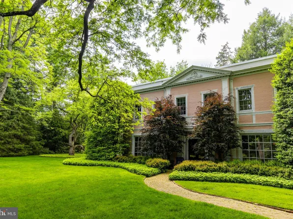 340 Fishers Rd, Bryn Mawr, PA 19010