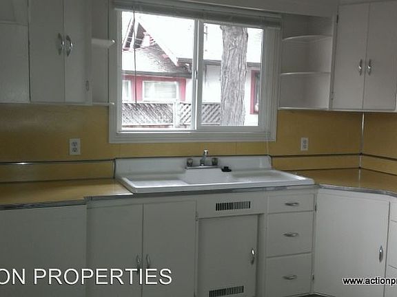 3rd image of 139 Irene Ave