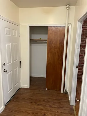 Rented by Oxford Property Group | media 10