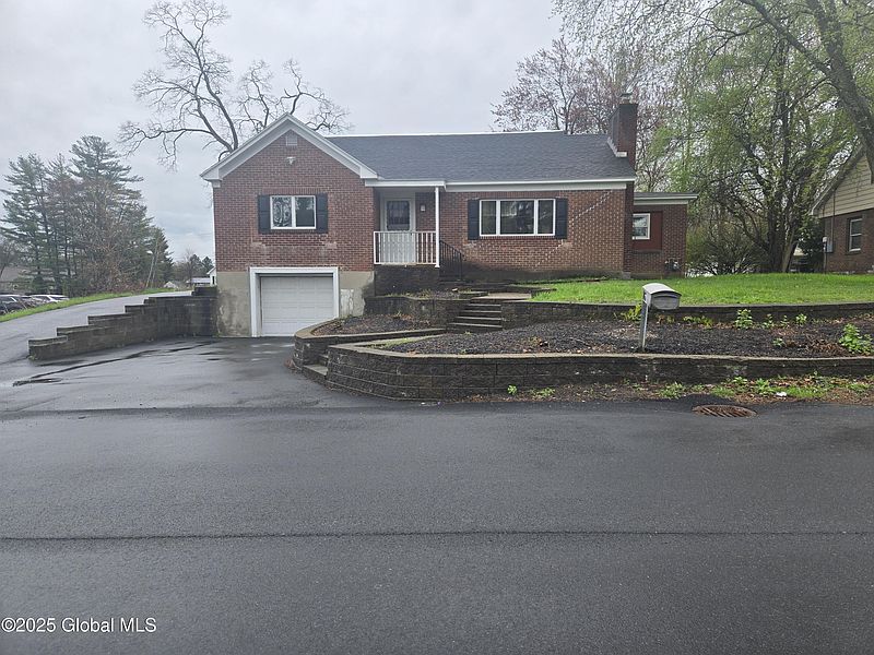 2nd image of 16 Van Heusen Street