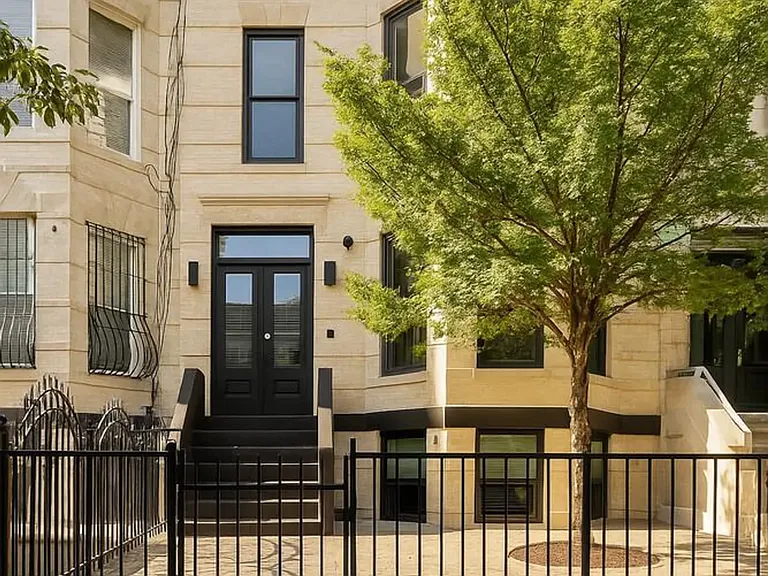 1489 Jefferson Ave #1 — Photo 3