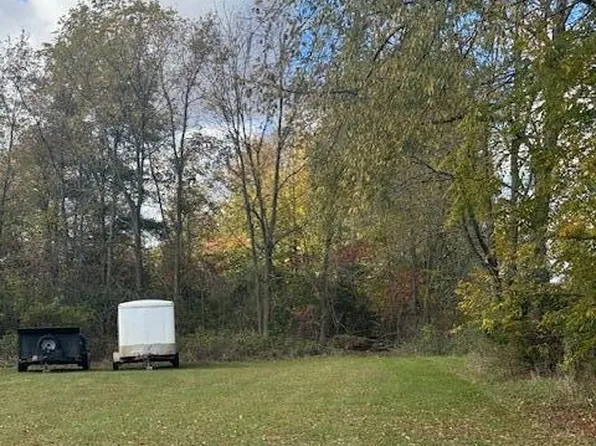 Dons Dr, Coldwater, MI 49036