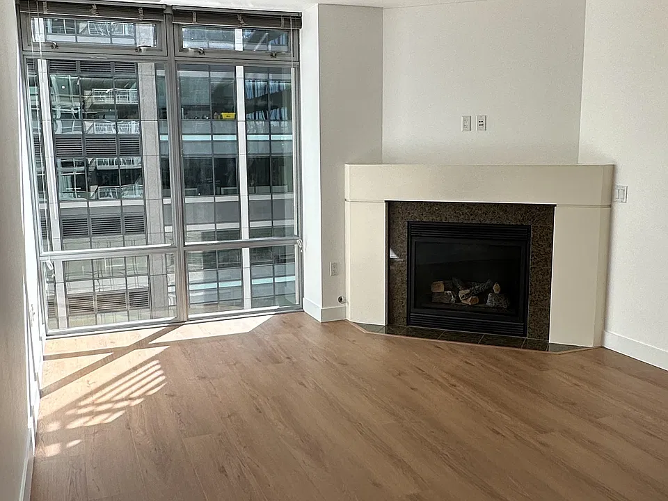 819 Virginia St #1106