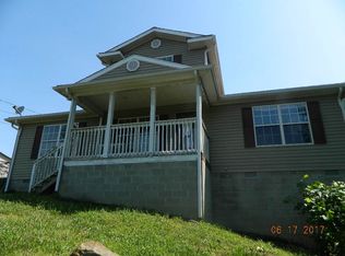 180 Hayton Dr, Prichard, WV 25555