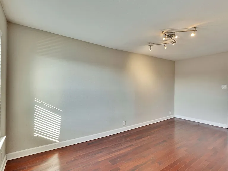 2020 S Congress Ave #1316 — Photo 13