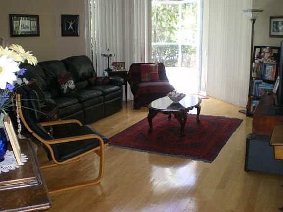 3rd image of 12201 Glencliff Cir