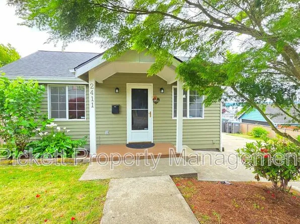 2411 E 13th St, Bremerton, WA 98310