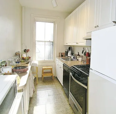 Rented by Townsley & Gay, LLC | media 11