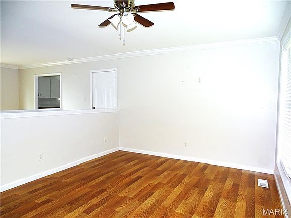 5th image of 1052 Deleon Ct