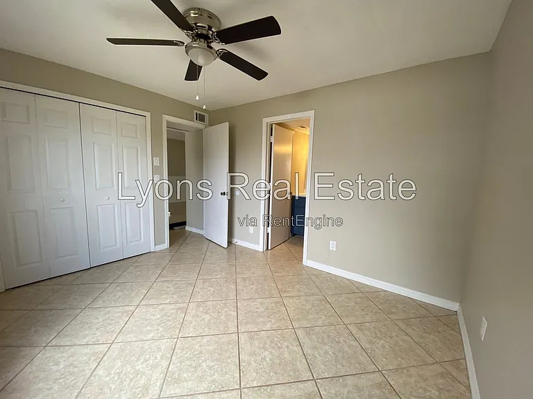 17407 Ellie Dr — Photo 11