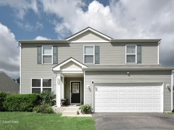 1721 Yasgur Dr, Woodstock, IL 60098