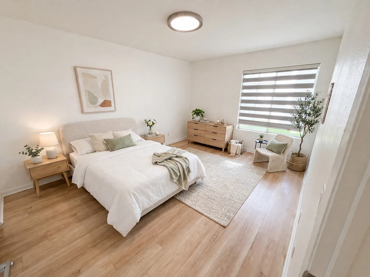 2 bed, 985 sqft, $2,950 — Photo 3