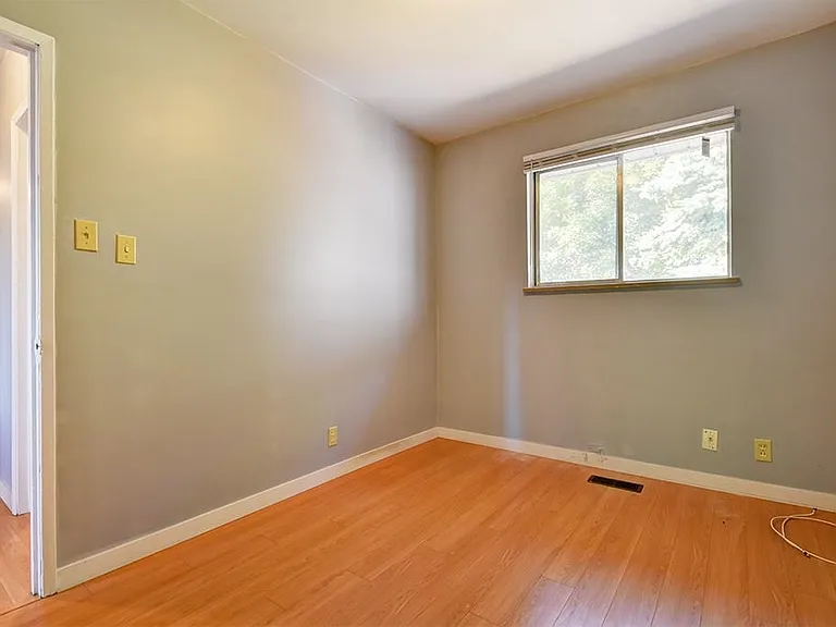 6440 Mara Cres #MAIN — Photo 19