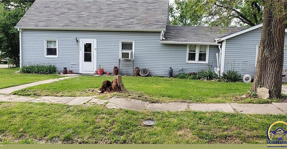 1st image of 106 Grasshopper St