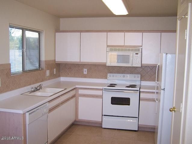 2nd image of 15153 W Honeysuckle Ln