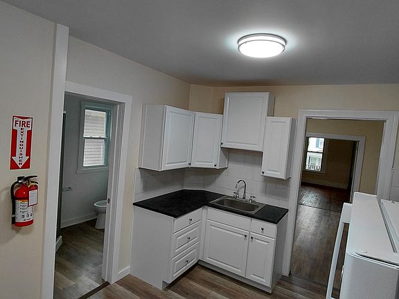3rd image of 163 Washington St #1