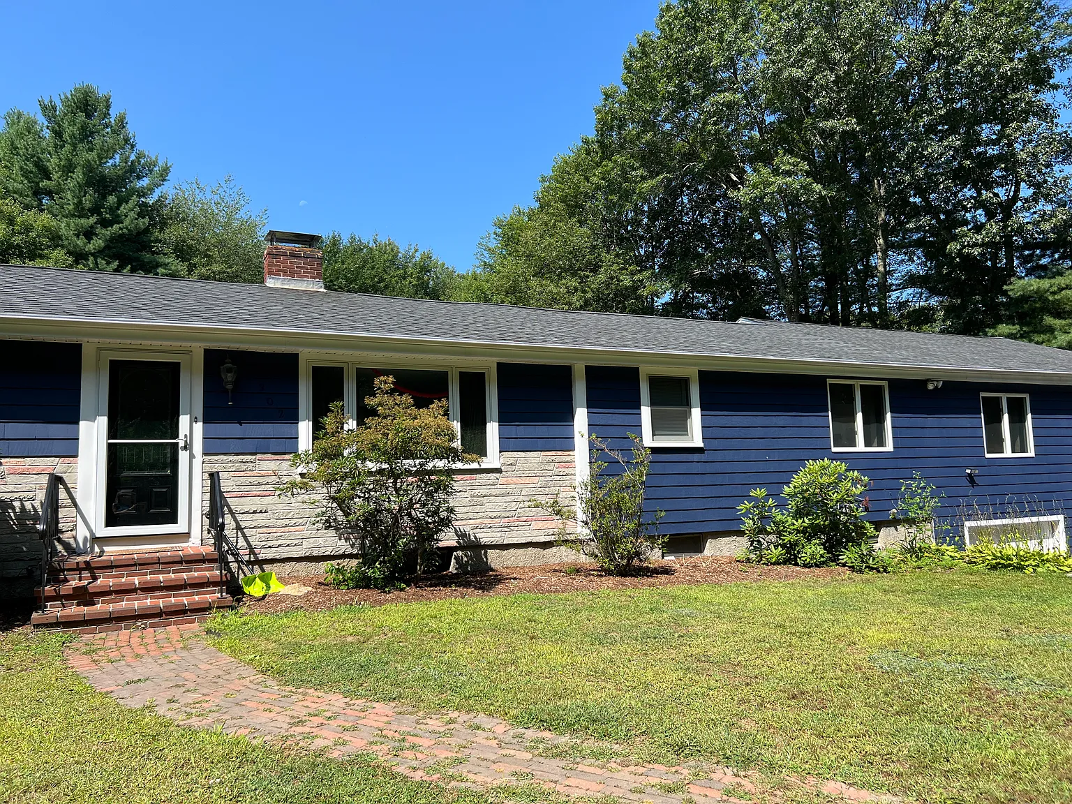 2 bed, 1.5 bath, 1187 sqft, $3,200 — Photo 2