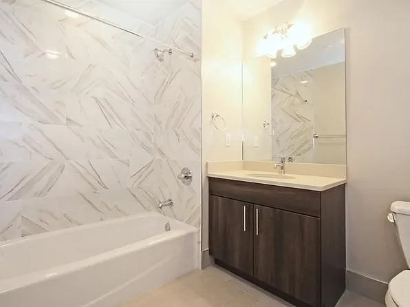 100 Marshall Street 207 image 3 of 9