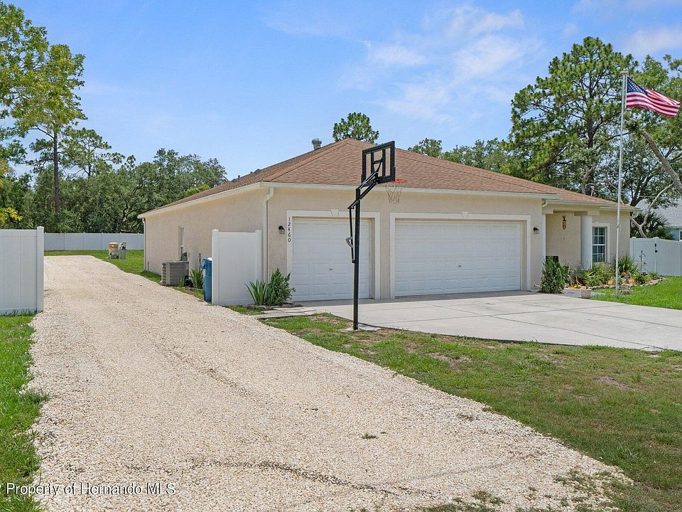 12460 Pipit Ave, Weeki Wachee, FL 34614 MLS 2224804 Zillow