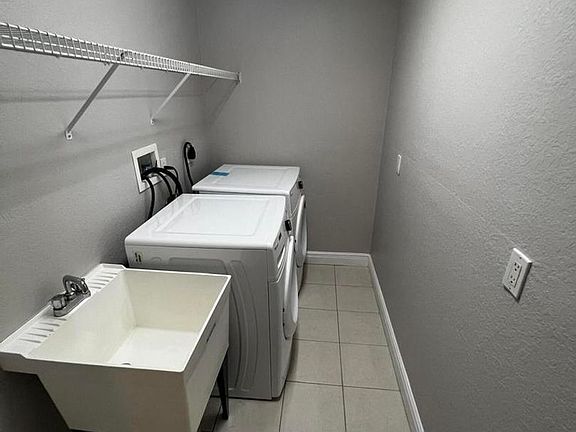 5th image of 3456 NW 99th Way #Townhouse 3456