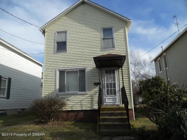 293 E Broadway St, Larksville, PA 18704