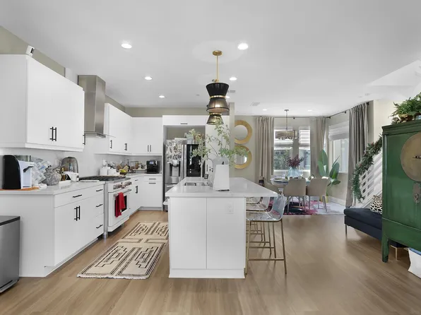 10661 Lara Ct, San Diego, CA 92126