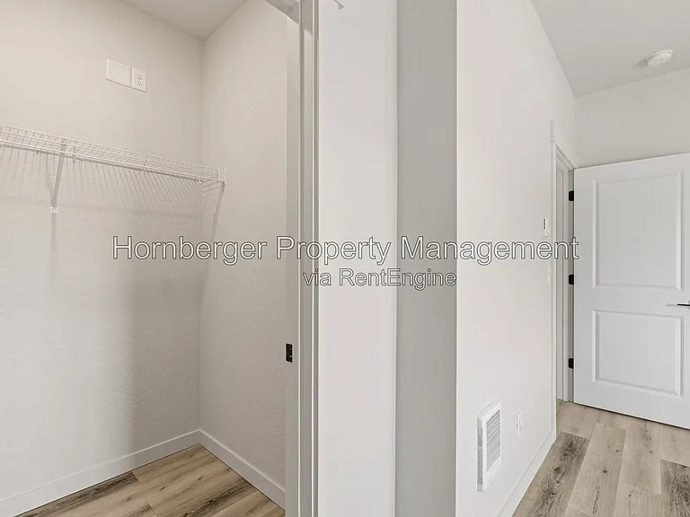 16104 E Valleyway — Photo 38