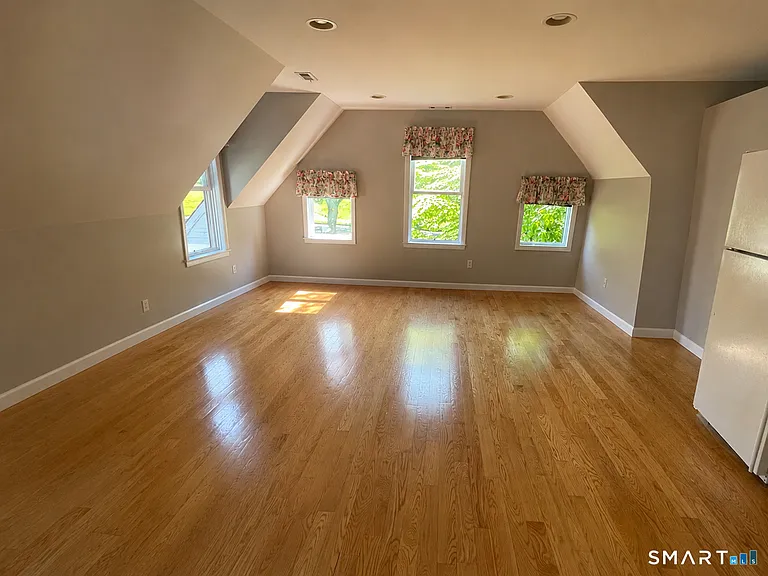 77 Partridge Dr — Photo 1