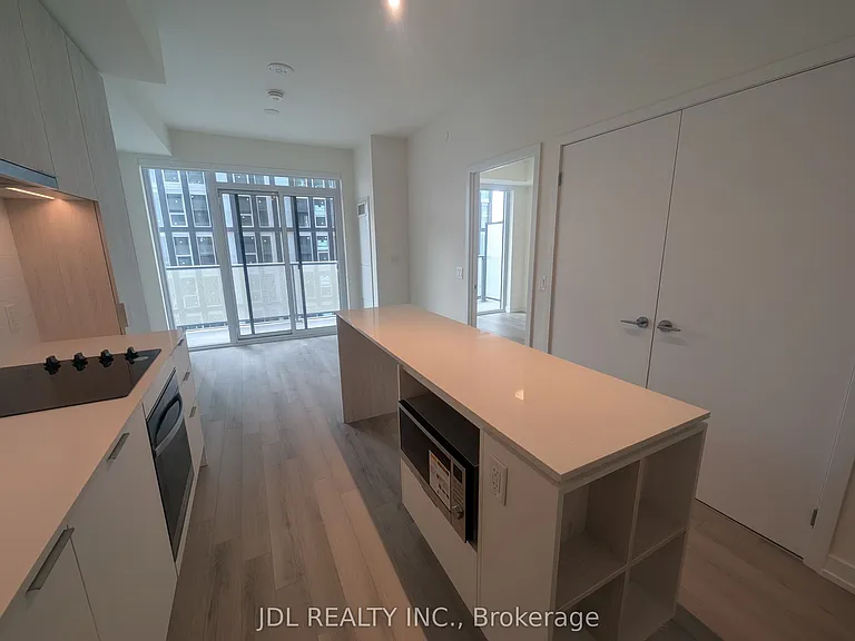 89 Church St #3809 — Photo 2
