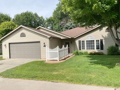 1700 Carriage Home Dr APT B, Austin, MN, 55912