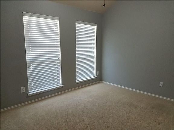 3rd image of 1558 Bradford Trace Dr