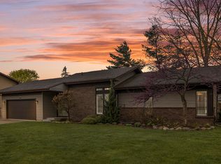 7040 Sandpiper St, Portage, MI 49024