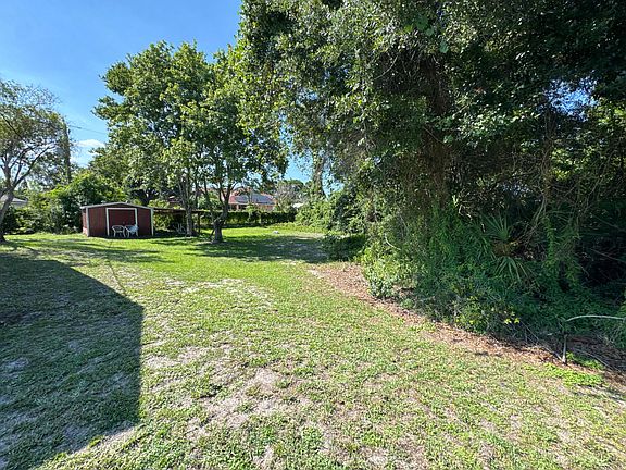 3rd image of 1970 SE Trapp Ave Avenue SE