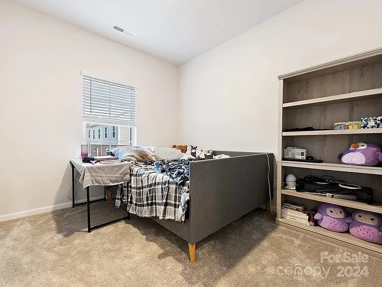 10118 Hemingway Pl — Photo 33