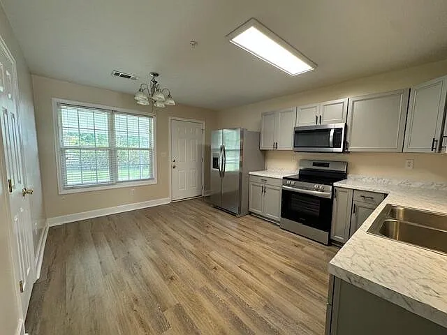 550 Date Palm Cir — Photo 17