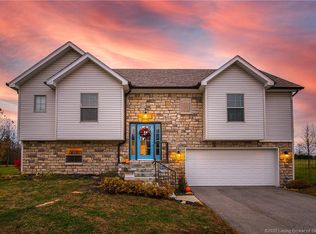 434 Lake Ridge Dr, Henryville, IN 47126