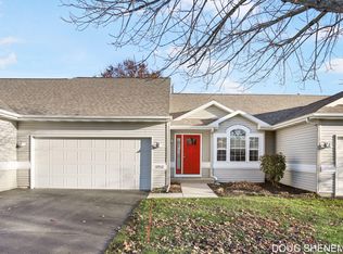 10912 Aspen Trl, Zeeland, MI 49464